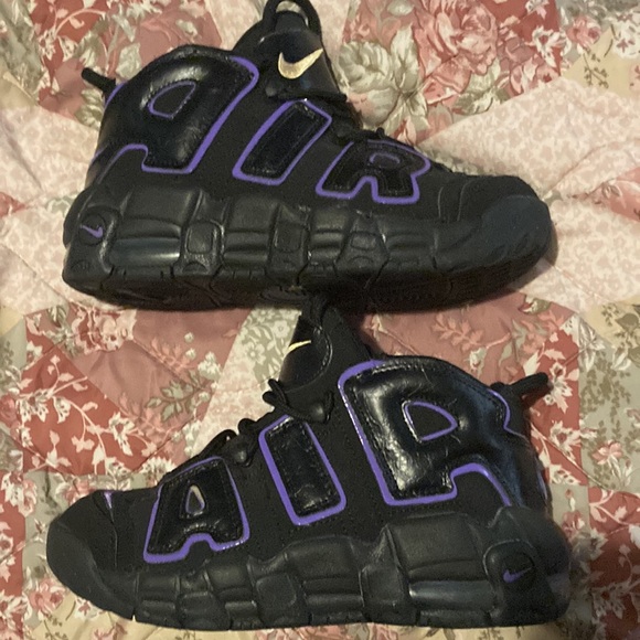 NIKE MORE UPTEMPO BLACK ACTION GRAPE - Picture 4 of 4